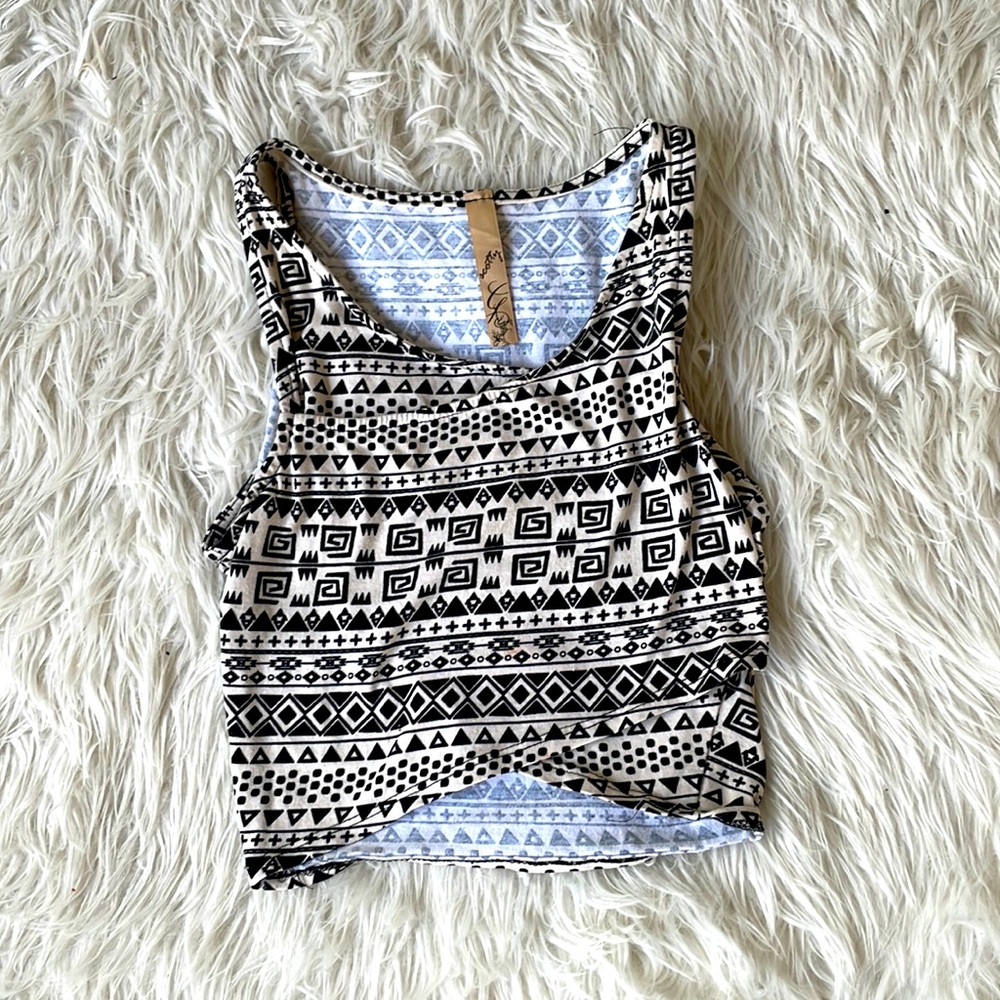 Francesca’s Aztec Crop Tank - S